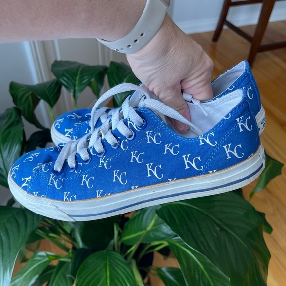 Row One Kansas City Royals KC logo sneakers lace up Men 7 Women's 8.5  Unisex - Picture 13 of 15